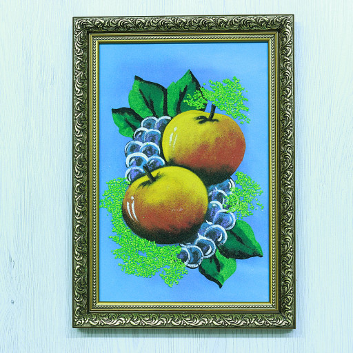 14156001 - Натюрморт два яблока А4, фон - синий