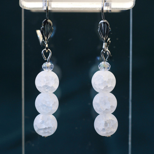 431152 - Серьги три шарика 8 мм из кварца сахарного